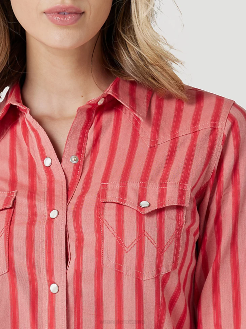Wrangler Clothing Red (112327234) Women Retro Americana Bandana Western Snap Shirt 8V2H882