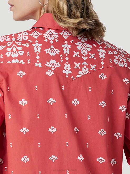 Wrangler Clothing Red (112327234) Women Retro Americana Bandana Western Snap Shirt 8V2H882