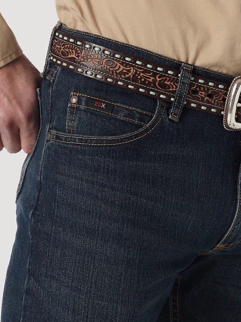 Wrangler Clothing Root Beer (02MACRB) Men 20X Advanced Comfort 02 Competition Slim Jean 8V2H134