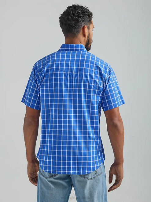 Wrangler Clothing Royal Blue (112324664) Men Wrinkle Resist Short Sleeve Western Snap Plaid Shirt 8V2H444