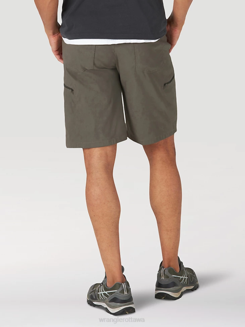 Wrangler Clothing Sagebrush (10ZM980SB) Men Authentics Comfort Waist Cargo Short 8V2H564