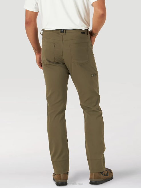 Wrangler Clothing Sea Turtle (NS849ST) Men ATG Synthetic Utility Pant 8V2H630