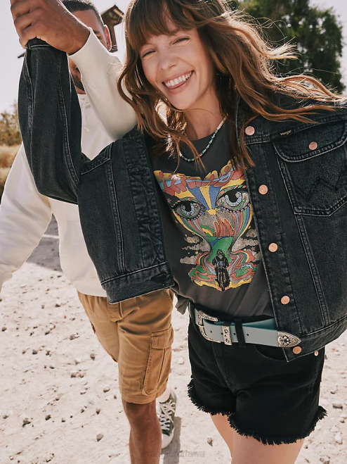 Wrangler Clothing Shadow Black (WBS05BK) Women Reworked Short 8V2H824