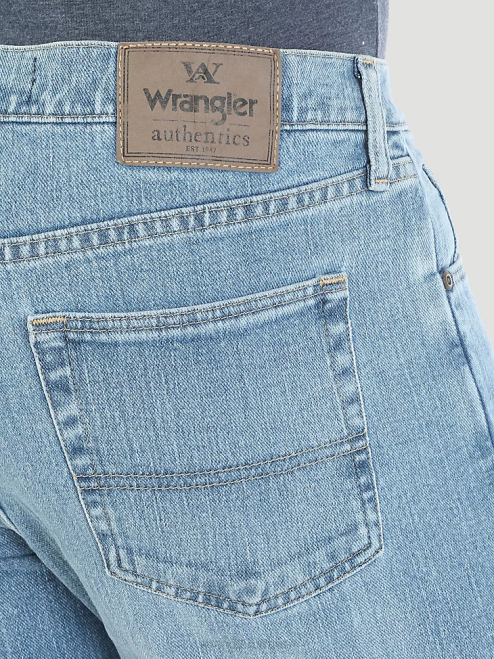 Wrangler Clothing Stonewash Light (10ZM200SF) Men Authentics Relaxed Fit Flex Jean 8V2H100