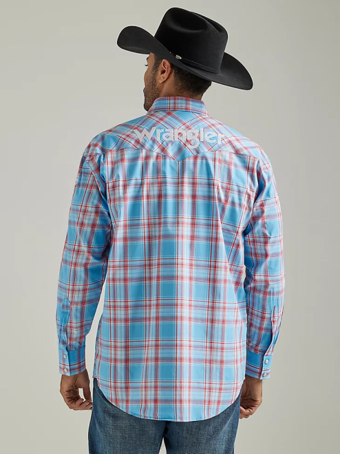 Wrangler Clothing Sunny Blue (112327776) Men Logo Long Sleeve Western Snap Plaid Shirt 8V2H498