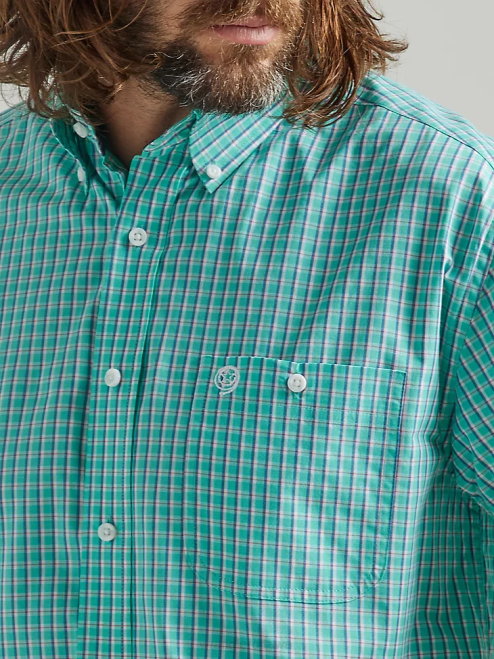 Wrangler Clothing Teal (112324874) Men George Strait Short Sleeve 1 Pocket Button Down Plaid Shirt 8V2H307