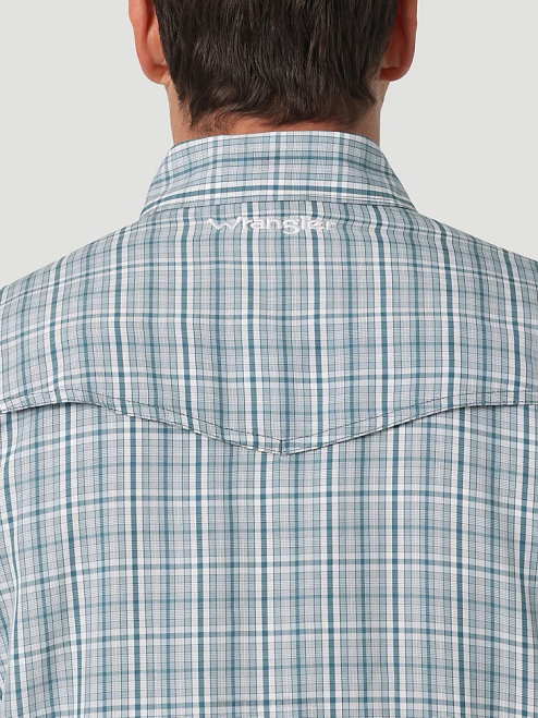 Wrangler Clothing Teal Plaid (112326180) Men Performance Snap Long Sleeve Plaid Shirt 8V2H434