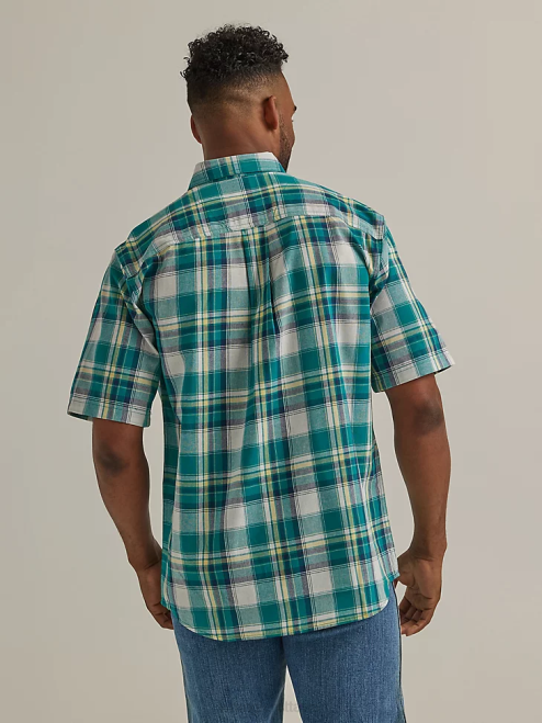 Wrangler Clothing Variable Teal (112325890) Men Rugged Wear Short Sleeve Easy Care Plaid Button-Down Shirt 8V2H345