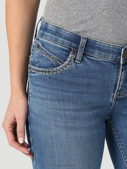 Wrangler Clothing Vicki (112328397) Women Ultimate Riding Jean - Shiloh 8V2H770