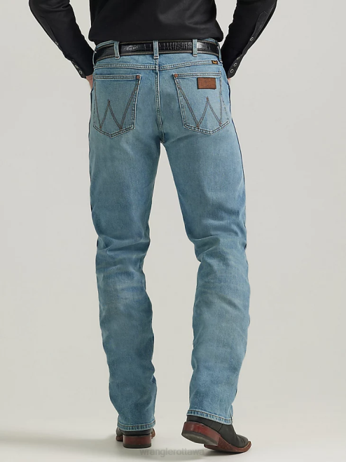 Wrangler Clothing Wild Bluff (112330383) Men The Retro Premium Jean Slim Straight 8V2H76