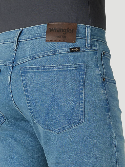 Wrangler Clothing Wyatt (112317148) Men Athletic Fit Flex Jean 8V2H176