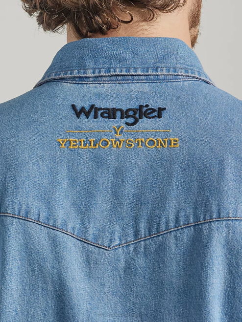 Wrangler x Yellowstone Clothing Stonewash Indigo (112337485) Men Short Sleeve Chambray Work Shirt 8V2H505