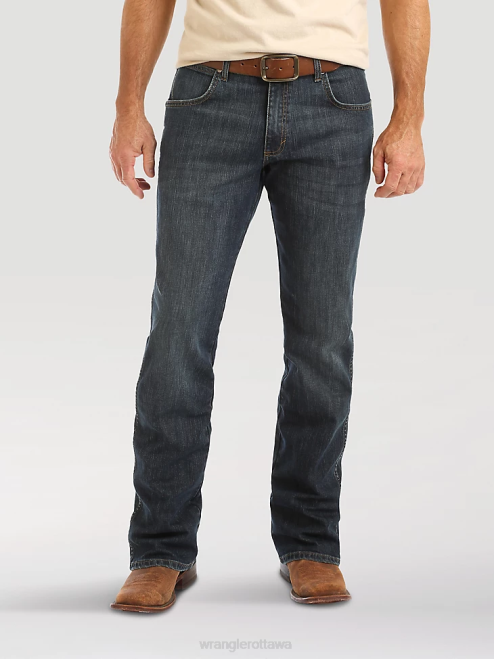 Wrangler Clothing Falls City (WRT20FL) Men Retro Relaxed Fit Bootcut Jean 8V2H41