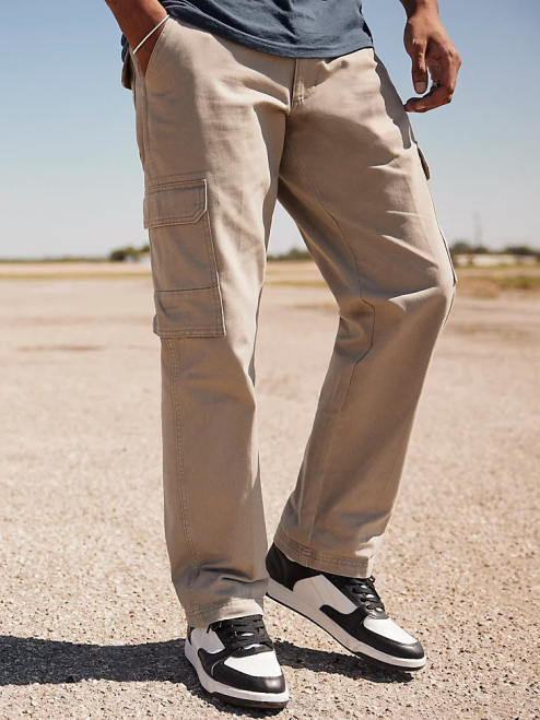 Wrangler Clothing Burlap (MGW90BR) Men Cargo Pant 8V2H209