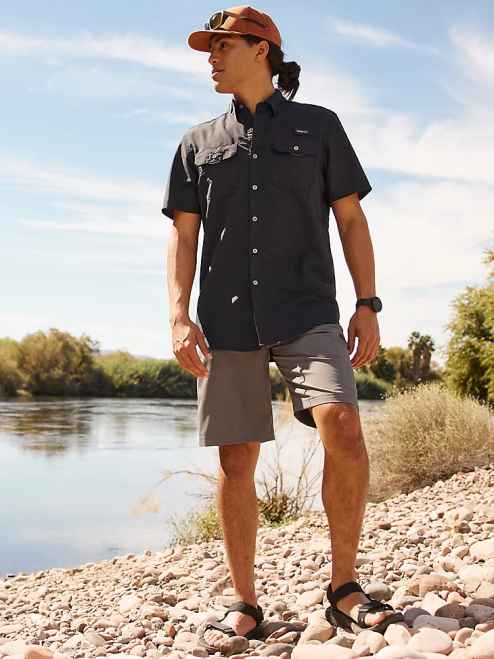 Wrangler Clothing Iron Gate (112336063) Men Performance Elastic Waist Short 8V2H594