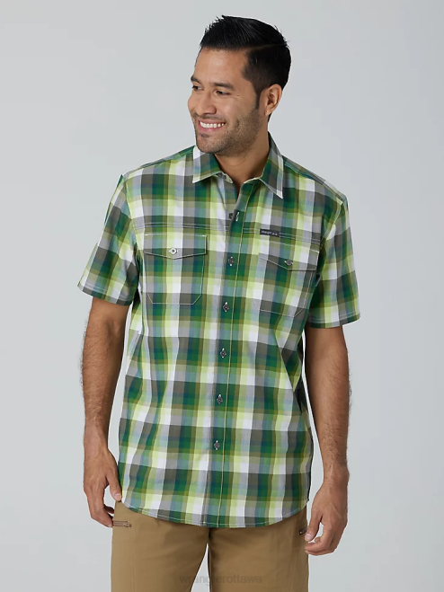 Wrangler Clothing Amethyst Forest (112336161) Men Eco-Friendly Plaid Short Sleeve Camp Shirt 8V2H399