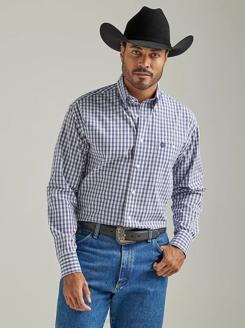 Wrangler Clothing Chunky Indigo (112327827) Men George Strait Long Sleeve Button Down One Pocket Plaid Shirt 8V2H320