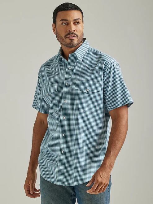 Wrangler Clothing Mixed Greens (112326369) Men Wrinkle Resist Short Sleeve Western Snap Plaid Shirt 8V2H447