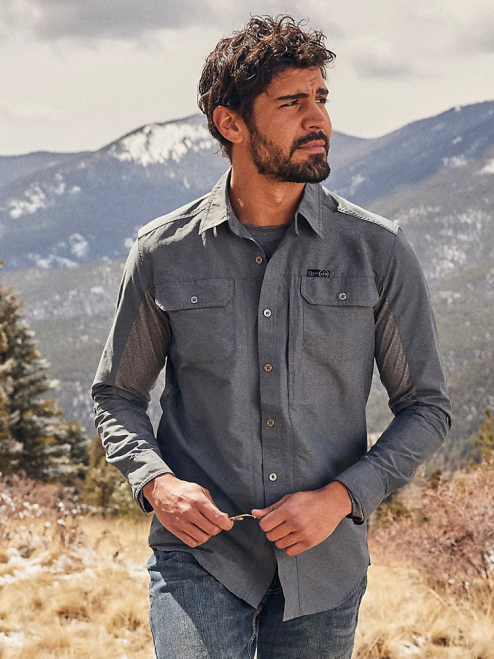 Wrangler Clothing Turbulence (NSB89TN) Men ATG Mix Material Shirt 8V2H380